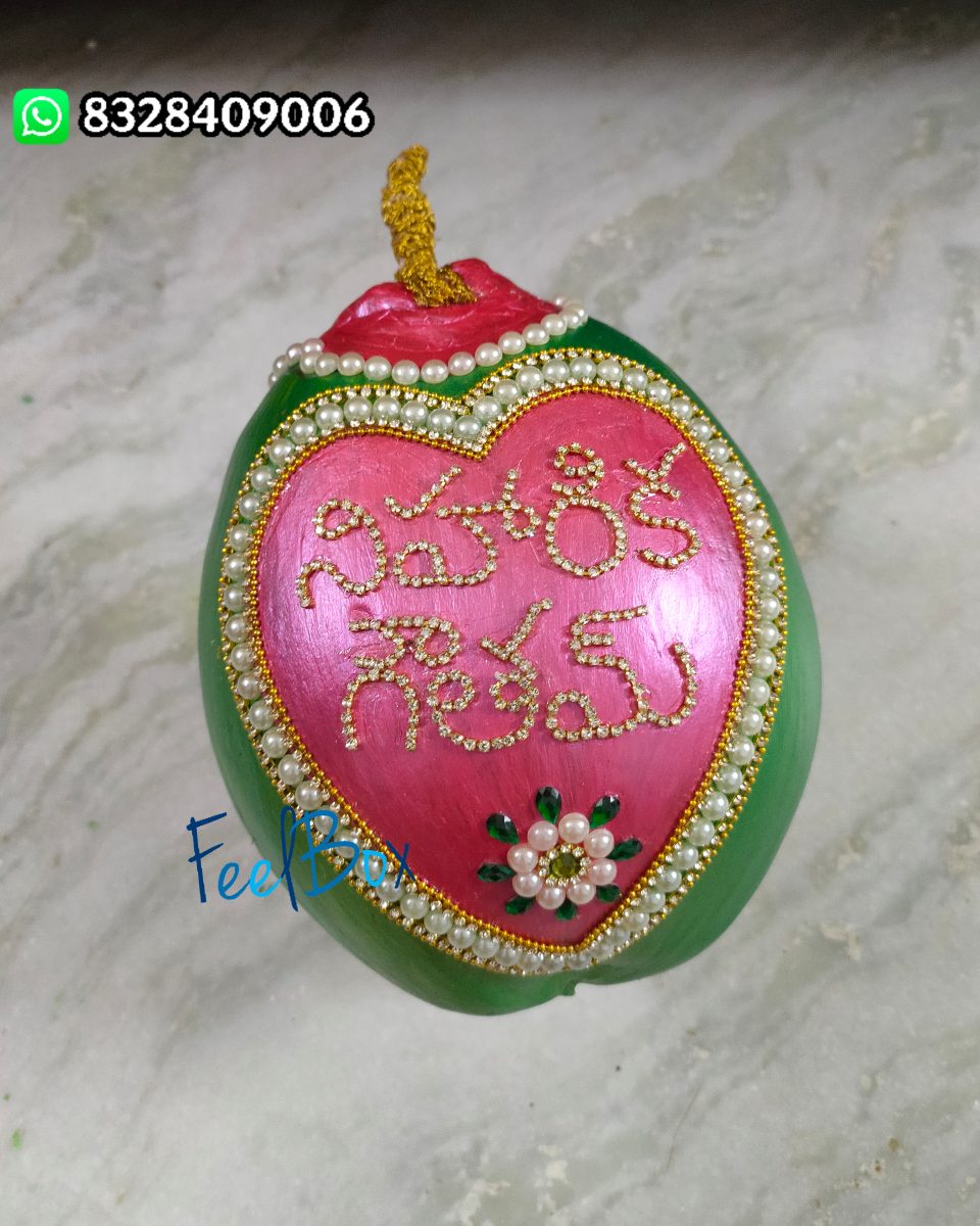 Pelli Kobbaribondam KB01 (Wedding Coconut)